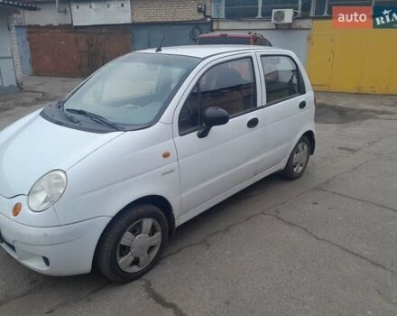 Белый Дэу Матиз, объемом двигателя 0.8 л и пробегом 124 тыс. км за 2500 $, фото 1 на Automoto.ua