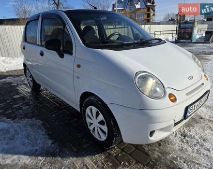Белый Дэу Матиз, объемом двигателя 0.8 л и пробегом 72 тыс. км за 2600 $, фото 1 на Automoto.ua
