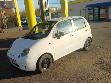 Белый Дэу Матиз, объемом двигателя 0.8 л и пробегом 220 тыс. км за 1700 $, фото 1 на Automoto.ua