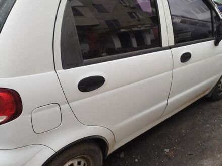 Білий Деу Матіз, об'ємом двигуна 0.8 л та пробігом 100 тис. км за 2200 $, фото 1 на Automoto.ua