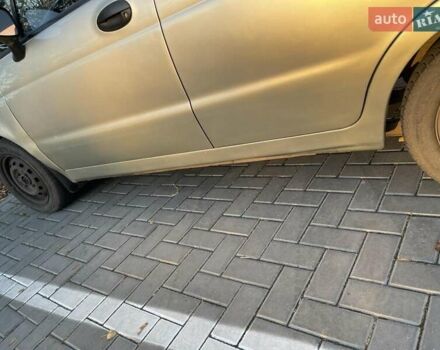 Бежевый Дэу Матиз, объемом двигателя 0.8 л и пробегом 143 тыс. км за 2800 $, фото 2 на Automoto.ua