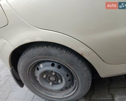 Бежевый Дэу Матиз, объемом двигателя 0.8 л и пробегом 186 тыс. км за 900 $, фото 2 на Automoto.ua