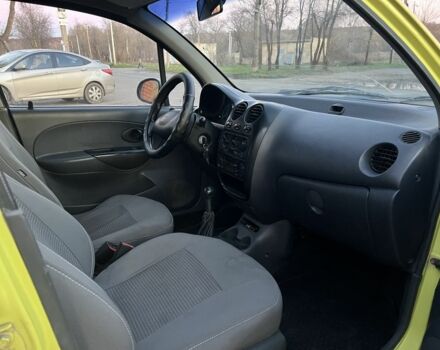 Бежевий Деу Матіз, об'ємом двигуна 1 л та пробігом 777 тис. км за 1400 $, фото 5 на Automoto.ua