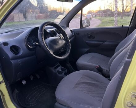 Бежевий Деу Матіз, об'ємом двигуна 1 л та пробігом 777 тис. км за 1400 $, фото 4 на Automoto.ua
