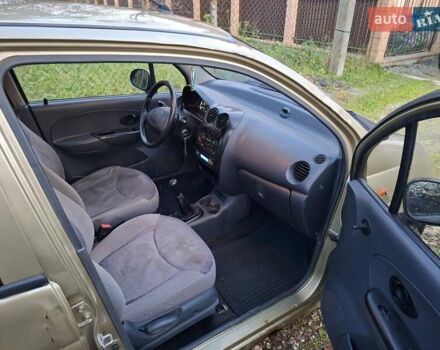 Бежевий Деу Матіз, об'ємом двигуна 0.8 л та пробігом 122 тис. км за 1300 $, фото 17 на Automoto.ua