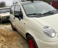 Бежевый Дэу Матиз, объемом двигателя 0.8 л и пробегом 120 тыс. км за 2000 $, фото 1 на Automoto.ua