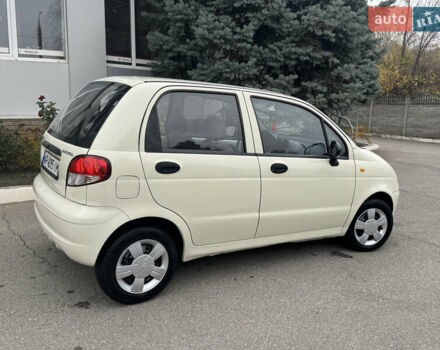Бежевый Дэу Матиз, объемом двигателя 0.8 л и пробегом 20 тыс. км за 2750 $, фото 4 на Automoto.ua