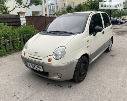 Бежевый Дэу Матиз, объемом двигателя 1 л и пробегом 110 тыс. км за 2200 $, фото 1 на Automoto.ua