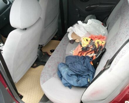 Червоний Деу Матіз, об'ємом двигуна 0.8 л та пробігом 186 тис. км за 2500 $, фото 5 на Automoto.ua