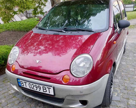 Красный Дэу Матиз, объемом двигателя 1 л и пробегом 250 тыс. км за 1350 $, фото 1 на Automoto.ua