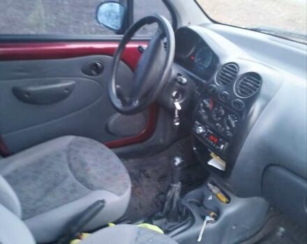 Червоний Деу Матіз, об'ємом двигуна 0.79 л та пробігом 110 тис. км за 2500 $, фото 4 на Automoto.ua