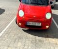 Красный Дэу Матиз, объемом двигателя 0.8 л и пробегом 136 тыс. км за 2250 $, фото 1 на Automoto.ua