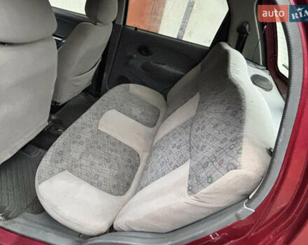 Червоний Деу Матіз, об'ємом двигуна 0.8 л та пробігом 142 тис. км за 2400 $, фото 17 на Automoto.ua