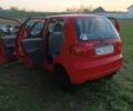 Красный Дэу Матиз, объемом двигателя 0.8 л и пробегом 209 тыс. км за 1850 $, фото 2 на Automoto.ua
