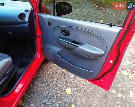 Красный Дэу Матиз, объемом двигателя 0.8 л и пробегом 138 тыс. км за 2499 $, фото 3 на Automoto.ua
