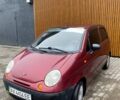 Красный Дэу Матиз, объемом двигателя 0.8 л и пробегом 157 тыс. км за 2200 $, фото 1 на Automoto.ua