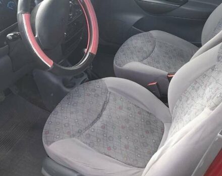 Червоний Деу Матіз, об'ємом двигуна 0.8 л та пробігом 180 тис. км за 2000 $, фото 5 на Automoto.ua