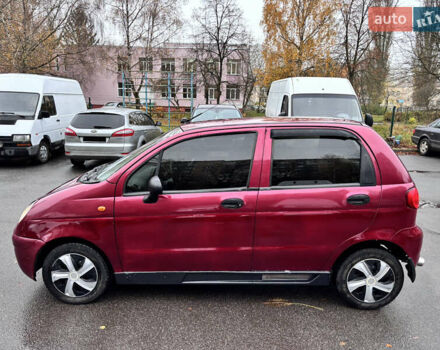 Красный Дэу Матиз, объемом двигателя 0.8 л и пробегом 142 тыс. км за 2300 $, фото 2 на Automoto.ua