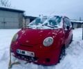 Красный Дэу Матиз, объемом двигателя 0.8 л и пробегом 150 тыс. км за 1500 $, фото 1 на Automoto.ua