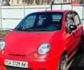 Червоний Деу Матіз, об'ємом двигуна 0.8 л та пробігом 129 тис. км за 2100 $, фото 1 на Automoto.ua