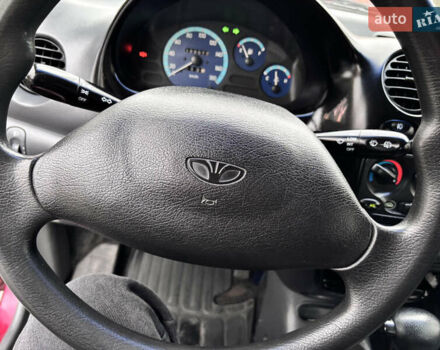 Красный Дэу Матиз, объемом двигателя 0.8 л и пробегом 142 тыс. км за 2300 $, фото 11 на Automoto.ua