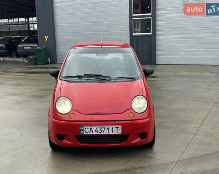 Красный Дэу Матиз, объемом двигателя 0.8 л и пробегом 120 тыс. км за 2850 $, фото 1 на Automoto.ua