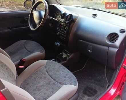 Деу Матіз 2007 у Золотоноше на Automoto.ua Червоний Деу Матіз, об'ємом двигуна 0.8 л та пробігом 138 тис. км за 2599 $, фото 12 на Automoto.ua