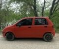 Красный Дэу Матиз, объемом двигателя 0.8 л и пробегом 245 тыс. км за 1200 $, фото 2 на Automoto.ua