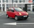 Красный Дэу Матиз, объемом двигателя 0.8 л и пробегом 150 тыс. км за 1350 $, фото 1 на Automoto.ua