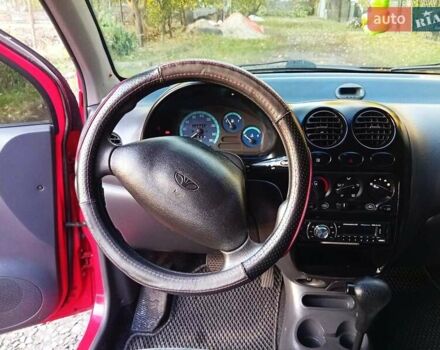 Деу Матіз 2007 у Золотоноше на Automoto.ua Червоний Деу Матіз, об'ємом двигуна 0.8 л та пробігом 138 тис. км за 2599 $, фото 24 на Automoto.ua