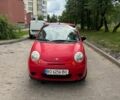 Красный Дэу Матиз, объемом двигателя 0.8 л и пробегом 106 тыс. км за 2200 $, фото 1 на Automoto.ua