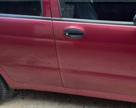 Червоний Деу Матіз, об'ємом двигуна 0.8 л та пробігом 180 тис. км за 2000 $, фото 3 на Automoto.ua