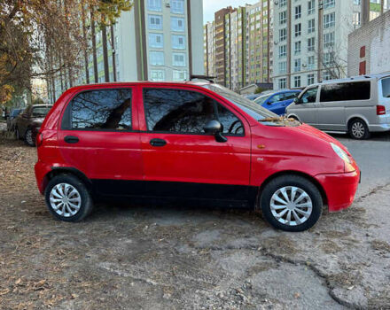 Красный Дэу Матиз, объемом двигателя 0.8 л и пробегом 180 тыс. км за 1950 $, фото 3 на Automoto.ua