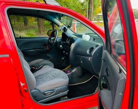 Красный Дэу Матиз, объемом двигателя 0.8 л и пробегом 130 тыс. км за 3000 $, фото 4 на Automoto.ua