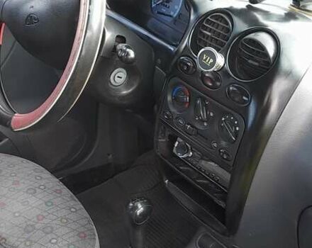 Красный Дэу Матиз, объемом двигателя 0.8 л и пробегом 180 тыс. км за 2200 $, фото 3 на Automoto.ua