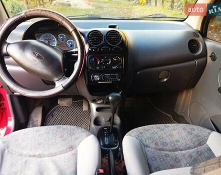 Деу Матіз 2007 у Золотоноше на Automoto.ua Червоний Деу Матіз, об'ємом двигуна 0.8 л та пробігом 138 тис. км за 2599 $, фото 5 на Automoto.ua