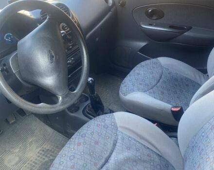 Красный Дэу Матиз, объемом двигателя 0.8 л и пробегом 151 тыс. км за 2000 $, фото 2 на Automoto.ua