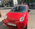 Красный Дэу Матиз, объемом двигателя 0.8 л и пробегом 130 тыс. км за 2300 $, фото 1 на Automoto.ua