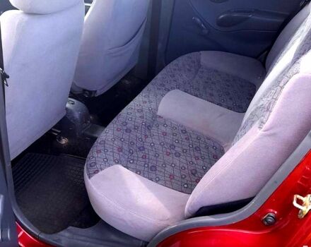 Червоний Деу Матіз, об'ємом двигуна 0.8 л та пробігом 180 тис. км за 2000 $, фото 6 на Automoto.ua