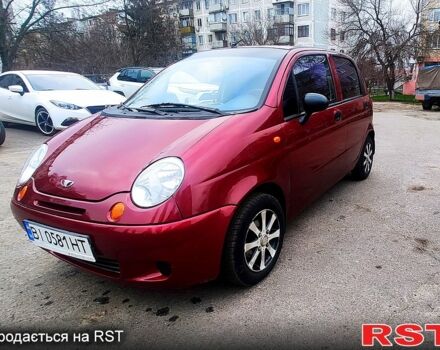 Червоний Деу Матіз, об'ємом двигуна 0.8 л та пробігом 101 тис. км за 3100 $, фото 2 на Automoto.ua