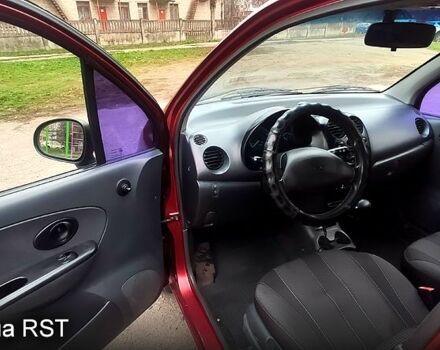 Червоний Деу Матіз, об'ємом двигуна 0.8 л та пробігом 101 тис. км за 3100 $, фото 6 на Automoto.ua