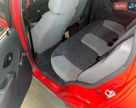 Красный Дэу Матиз, объемом двигателя 0.8 л и пробегом 107 тыс. км за 2000 $, фото 1 на Automoto.ua