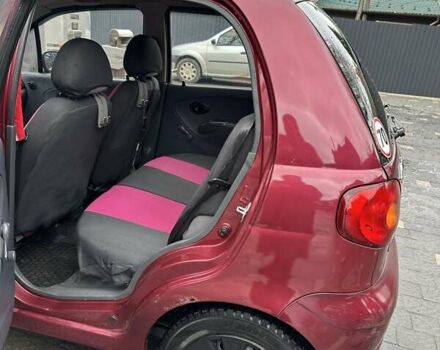 Червоний Деу Матіз, об'ємом двигуна 0.8 л та пробігом 135 тис. км за 2000 $, фото 4 на Automoto.ua