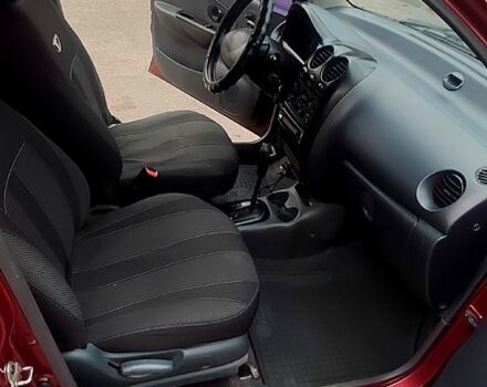 Червоний Деу Матіз, об'ємом двигуна 0.8 л та пробігом 101 тис. км за 3100 $, фото 7 на Automoto.ua