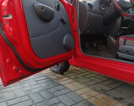 Красный Дэу Матиз, объемом двигателя 0.8 л и пробегом 74 тыс. км за 2600 $, фото 9 на Automoto.ua