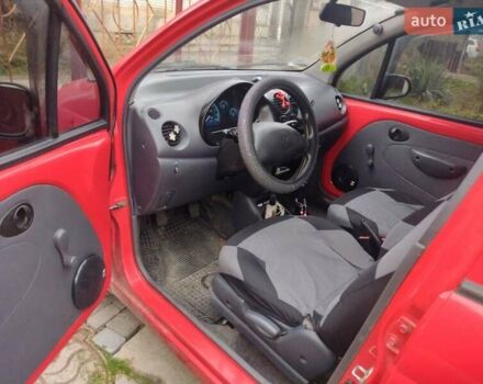 Червоний Деу Матіз, об'ємом двигуна 0.8 л та пробігом 105 тис. км за 1350 $, фото 4 на Automoto.ua
