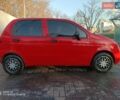 Красный Дэу Матиз, объемом двигателя 0.8 л и пробегом 74 тыс. км за 2600 $, фото 2 на Automoto.ua