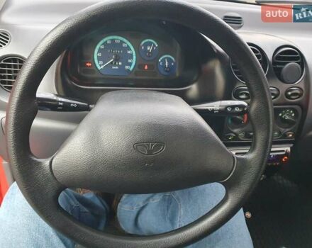 Красный Дэу Матиз, объемом двигателя 0.8 л и пробегом 70 тыс. км за 1950 $, фото 9 на Automoto.ua