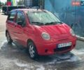 Красный Дэу Матиз, объемом двигателя 0.8 л и пробегом 201 тыс. км за 1300 $, фото 1 на Automoto.ua