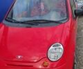 Красный Дэу Матиз, объемом двигателя 0.8 л и пробегом 120 тыс. км за 2000 $, фото 1 на Automoto.ua